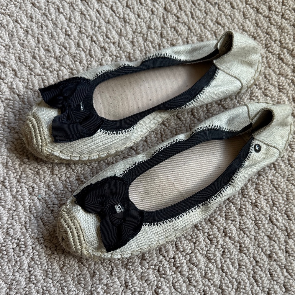 Chic Black and Cream Women's Loafers
